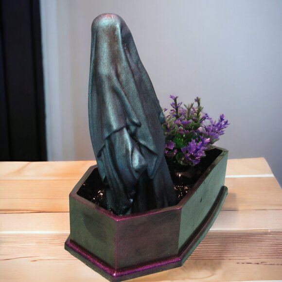 Aquarium Decoration  Creepy Phantom Coffin with Colorful Plant. - Picture 4 of 7